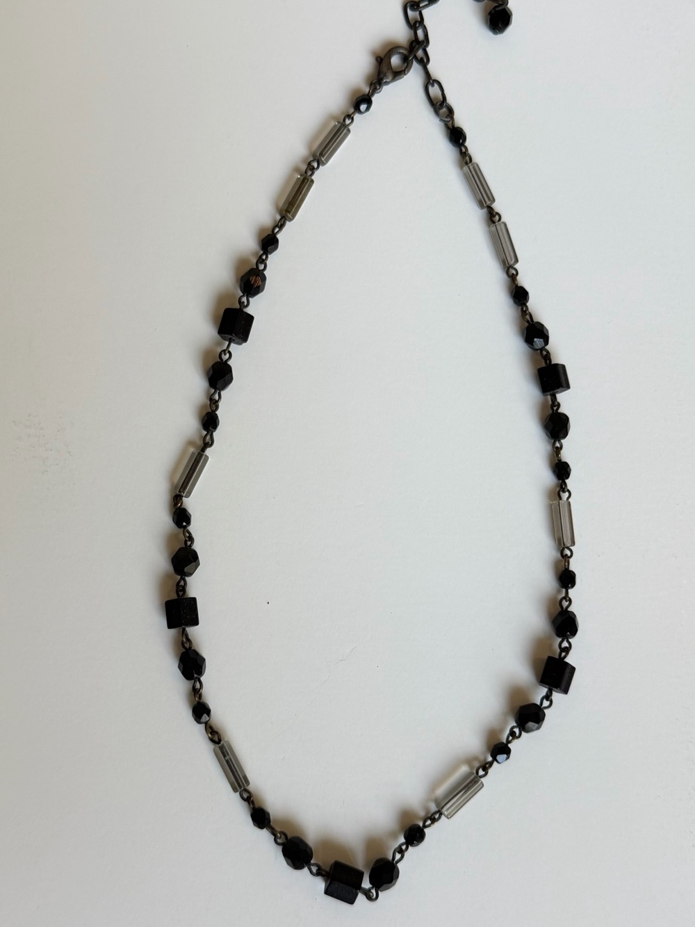 Black Beaded Women's Necklace - Elegant Sparkle